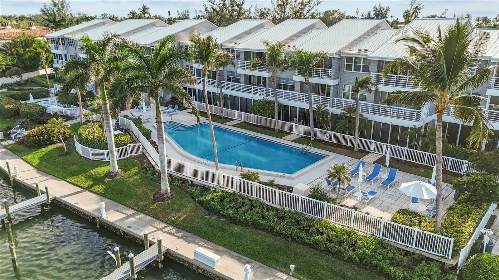 615 DREAM ISLAND PL #105