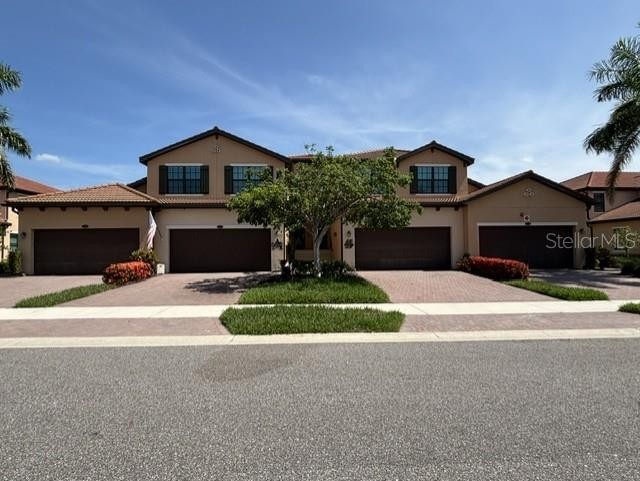10800 TARFLOWER DR #102
