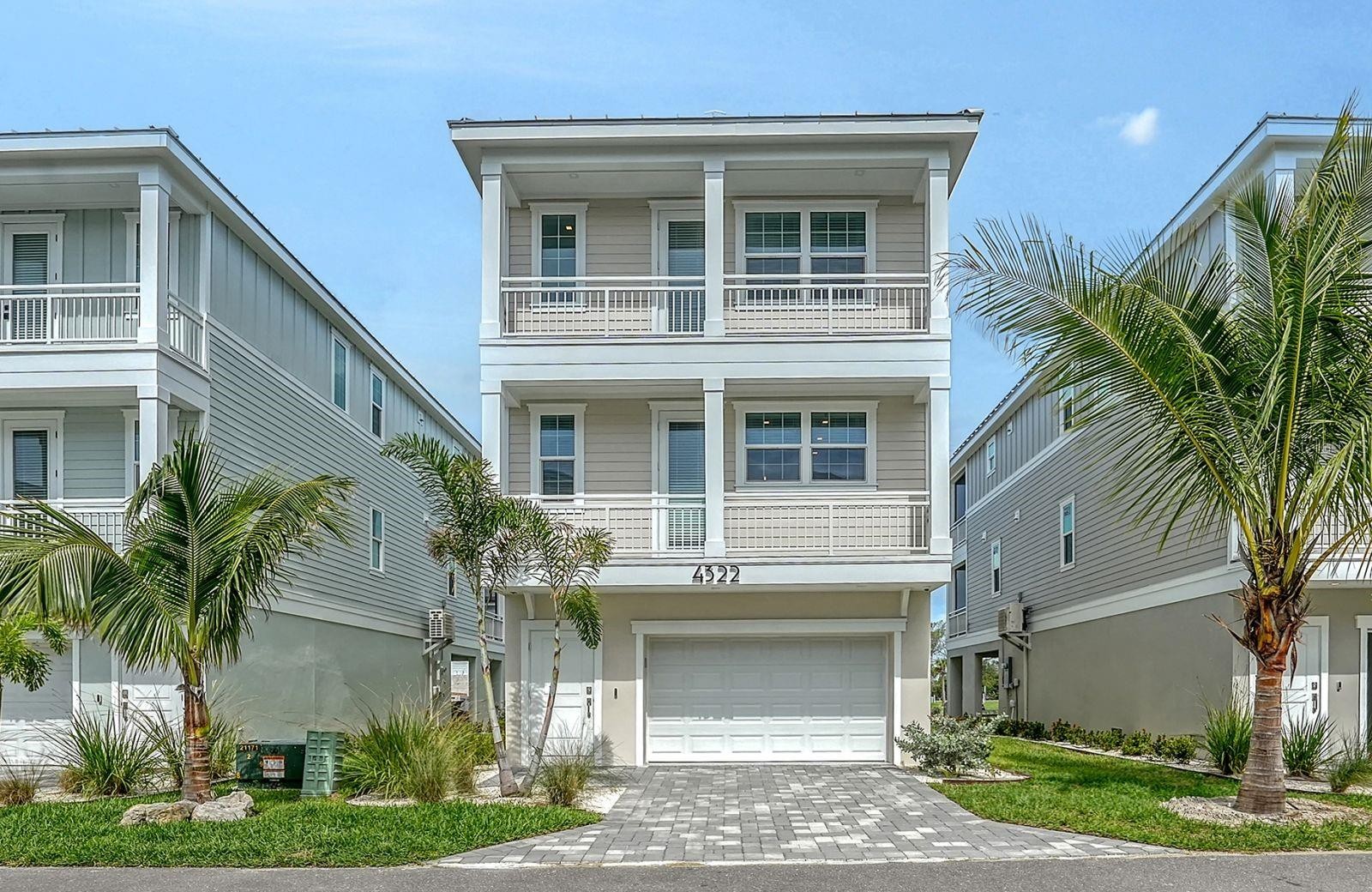 4220 MARINA VIEW WAY