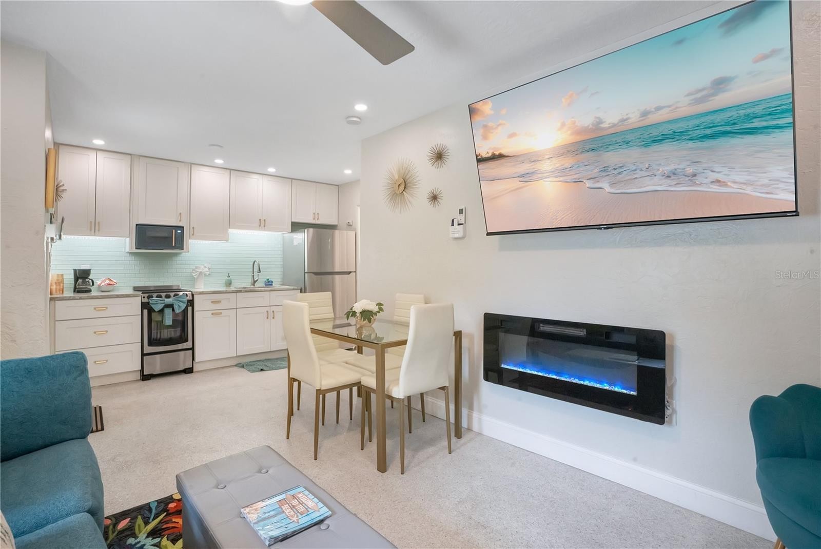 571 SAINT JUDES DR #4