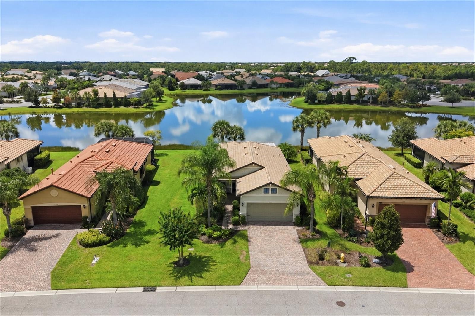 17523 HAMPTON FALLS TER