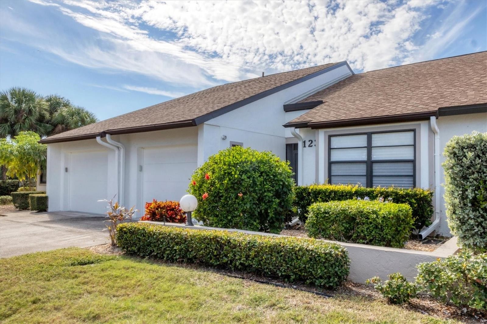 1211 CAPRI ISLES BLVD #123