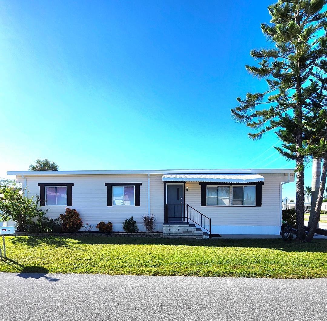 416 52ND AVENUE DR W