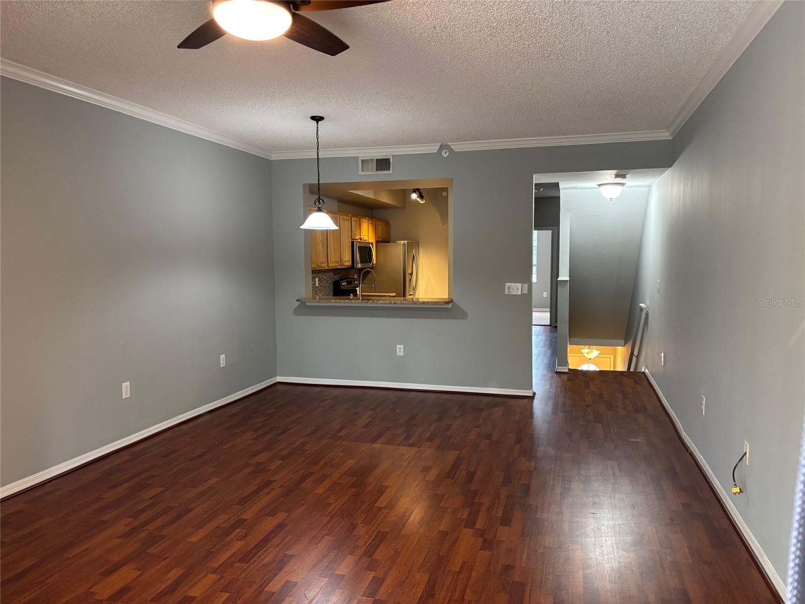 5691 BENTGRASS DR #15-209