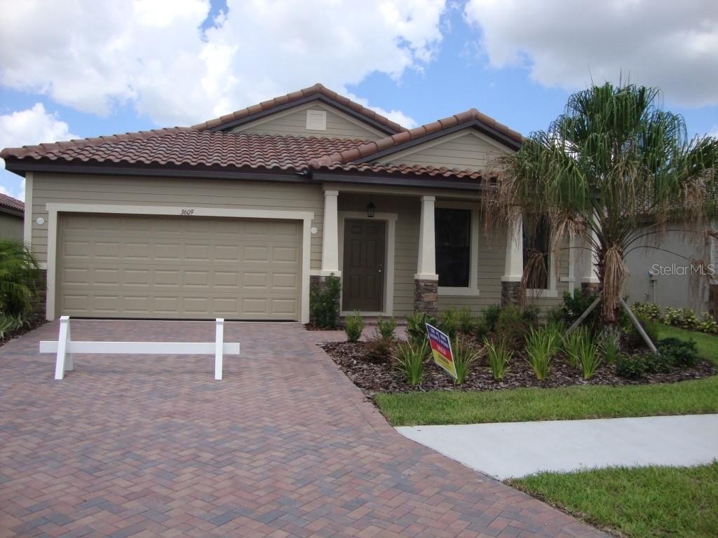 3609 81ST PL E
