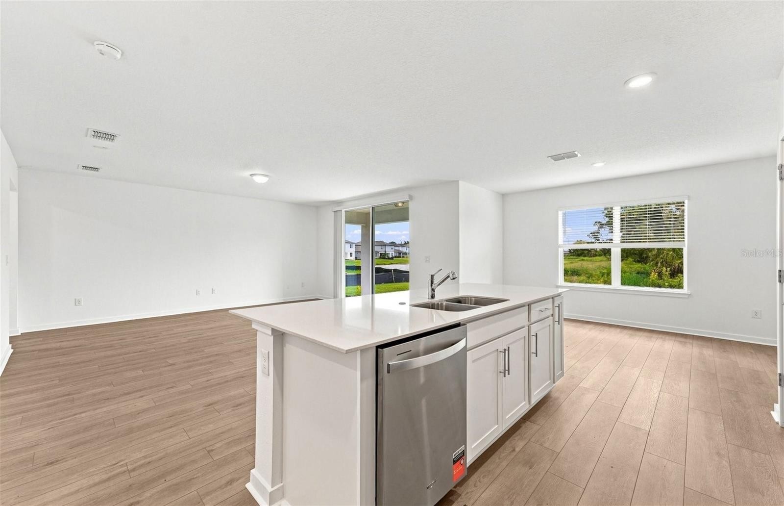 9877 TRELLIS VINE WAY