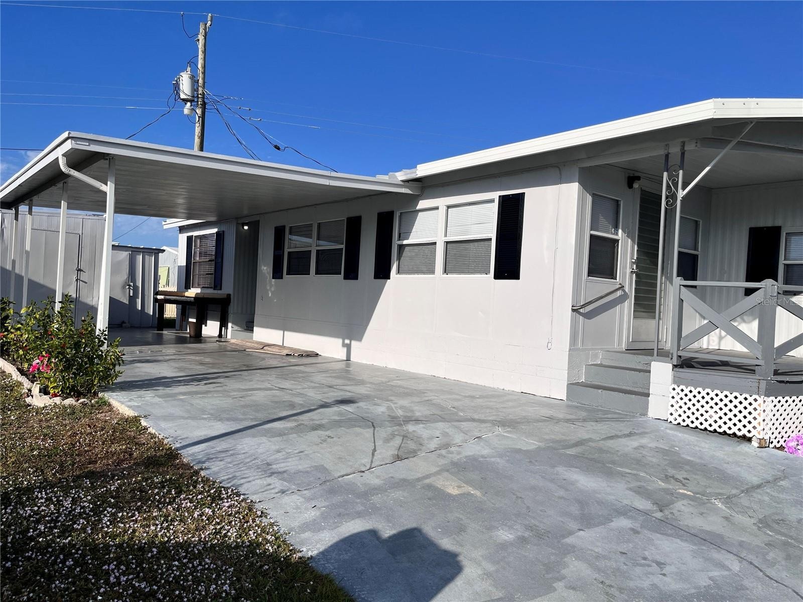 207 51ST AVENUE PLZ W #3