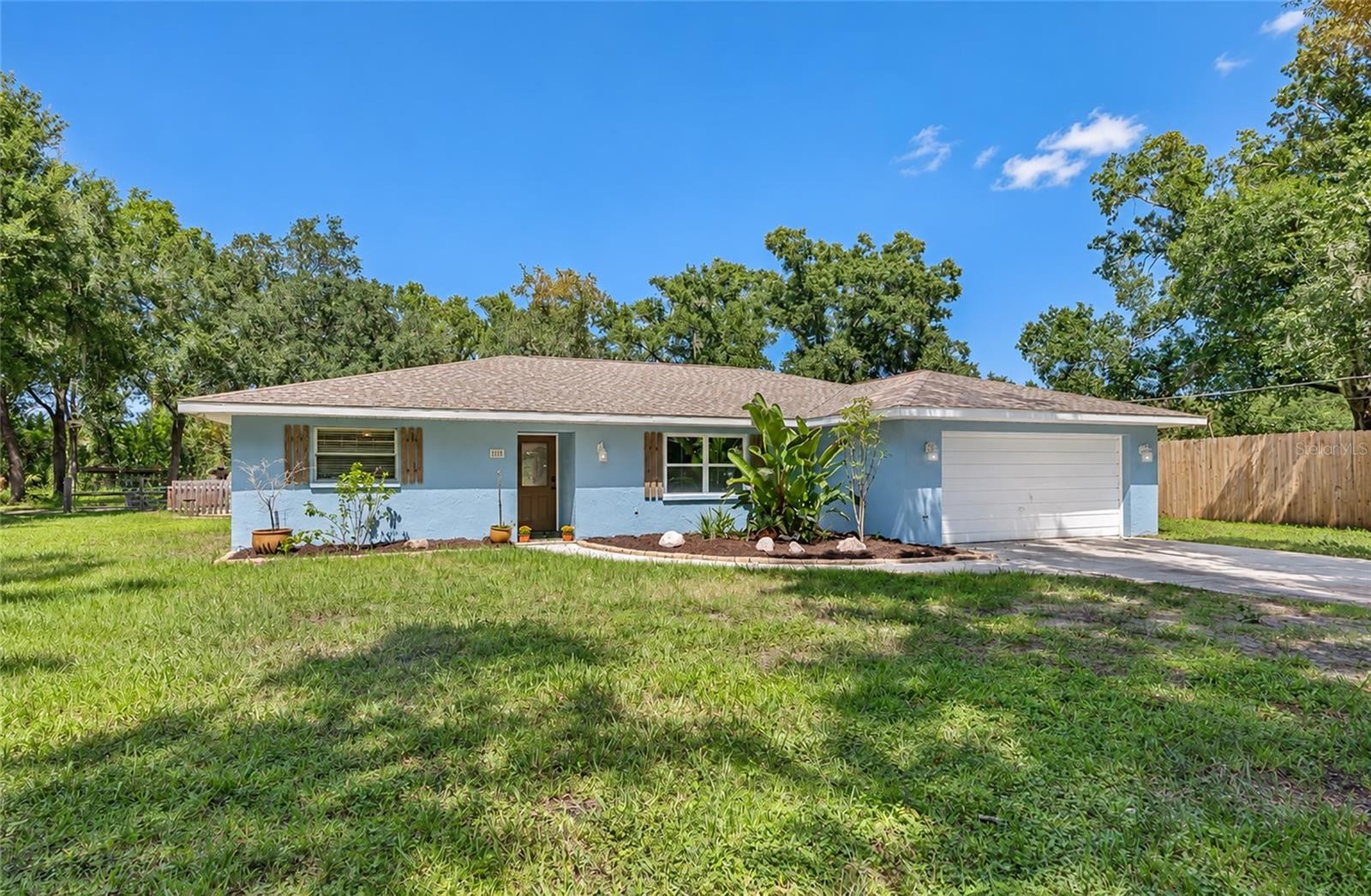 6505 11TH DR E