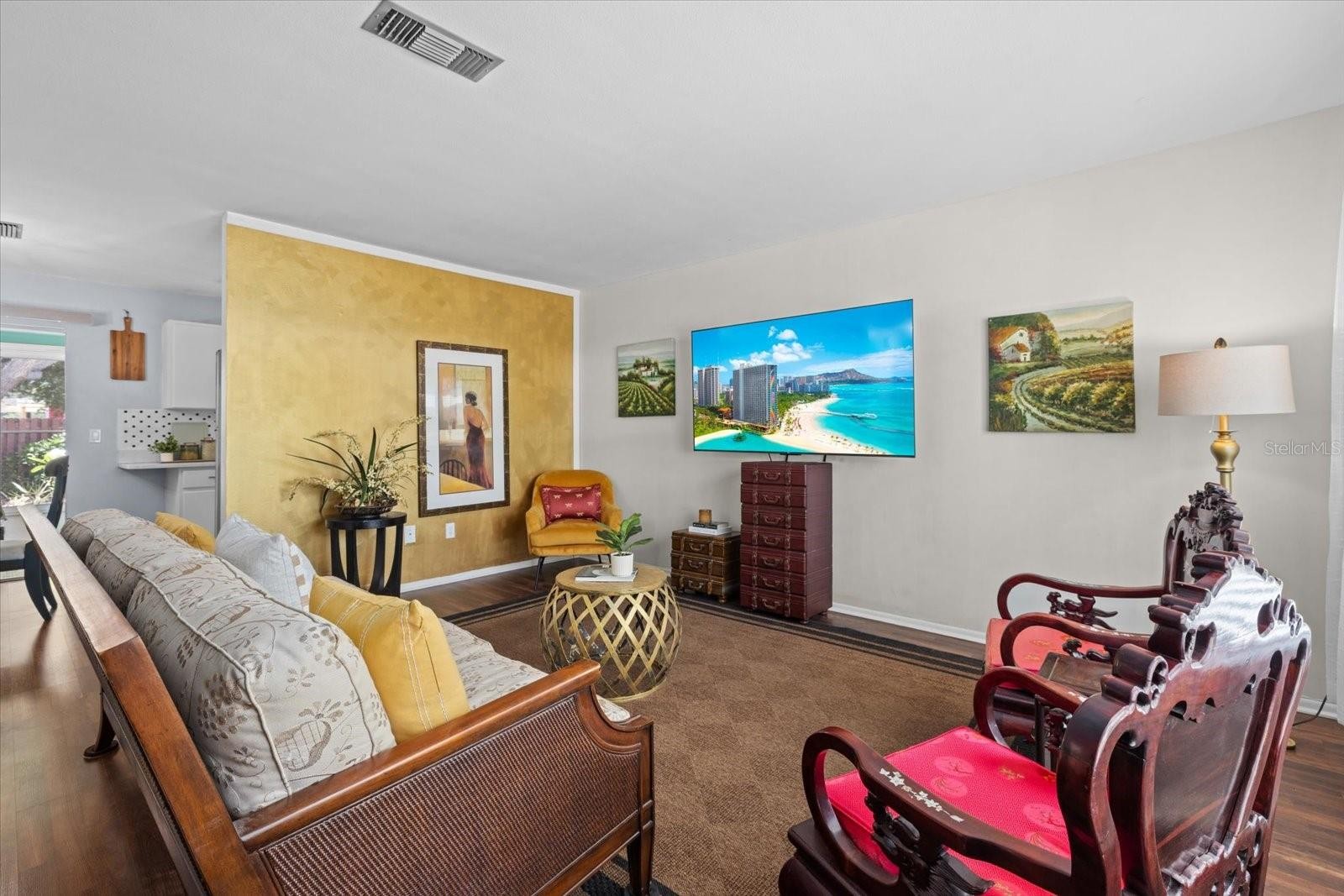 4305 CHINABERRY CIR