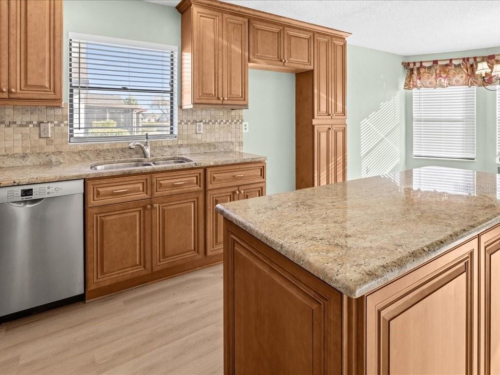 411 CYPRESS FOREST DR