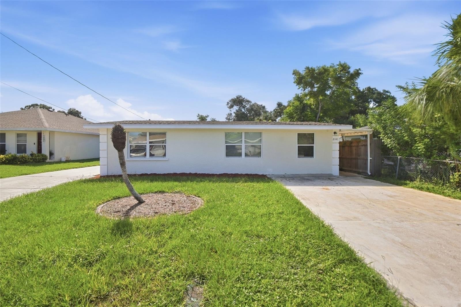 2141 MANGO AVE