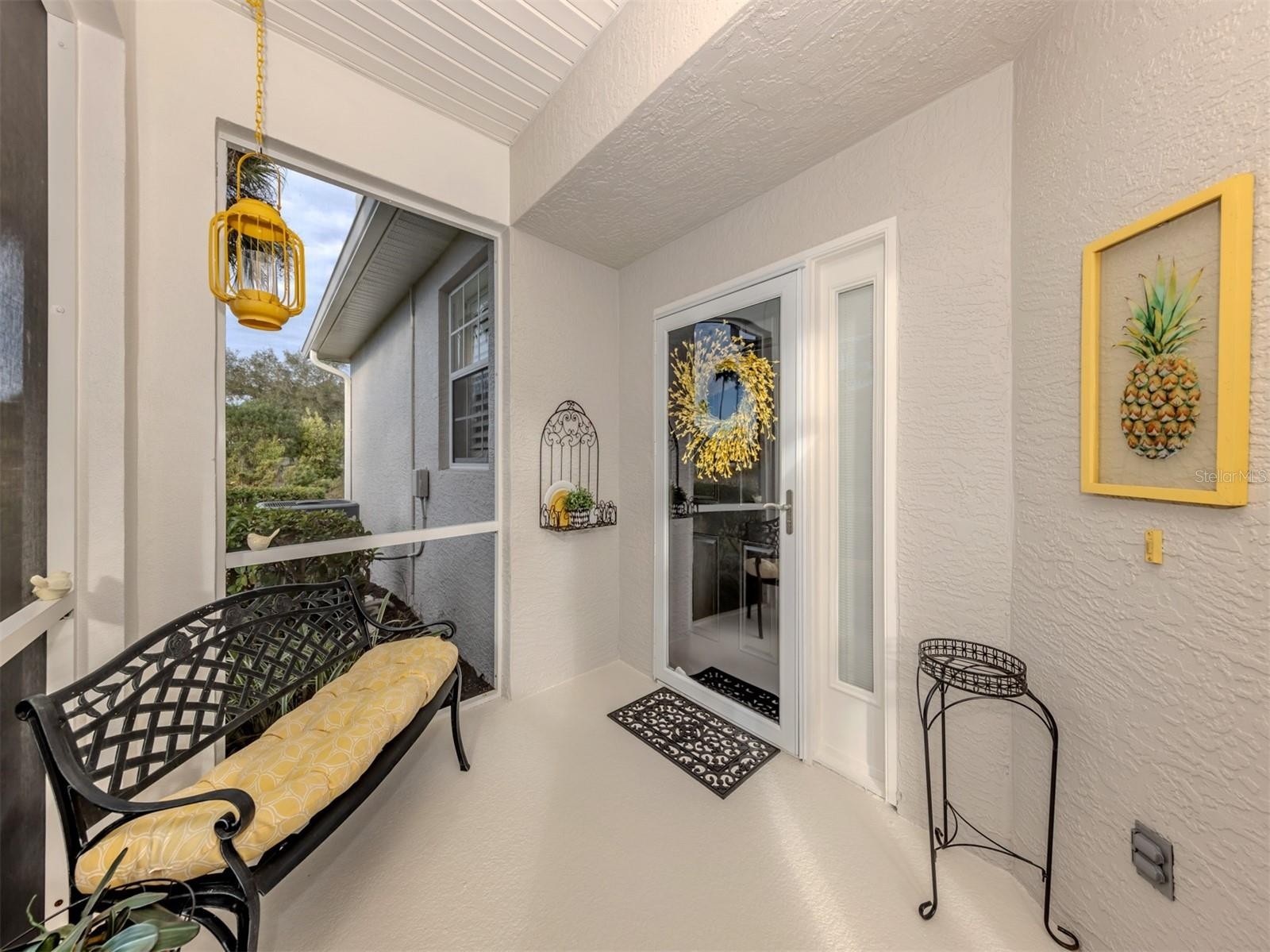 1649 MONARCH DR #1649