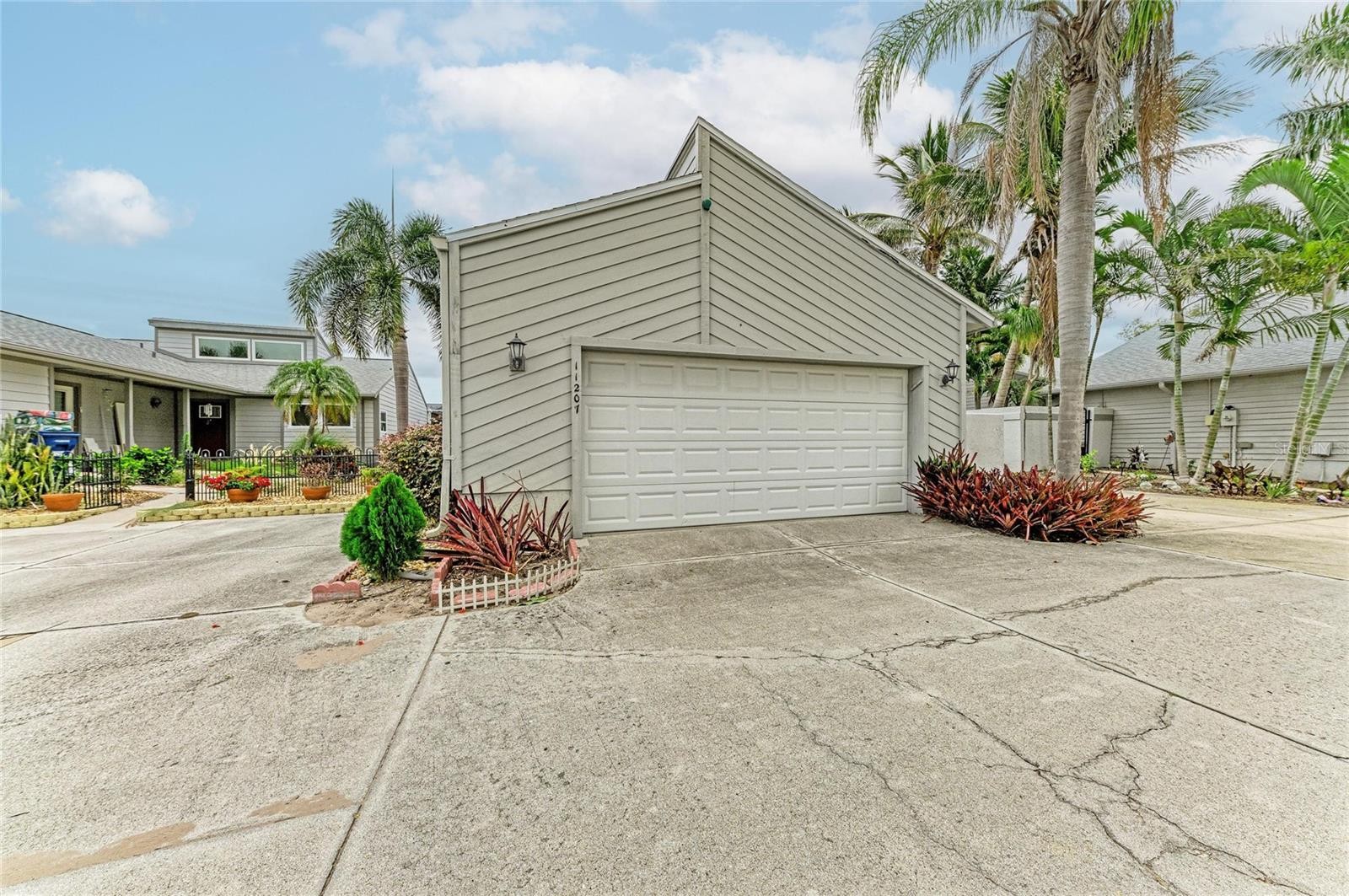 11207 LONGWOOD CT