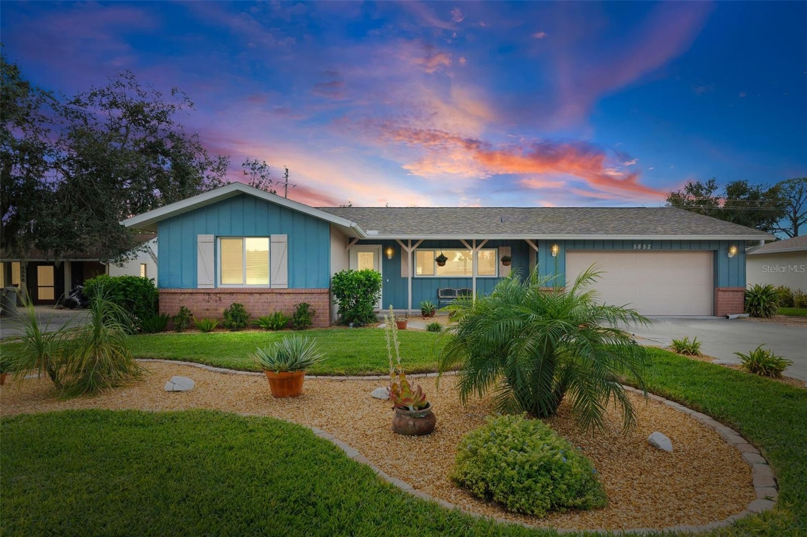 5852 WHISTLEWOOD CIR