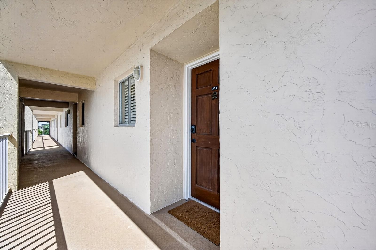 995 LAGUNA DR #305