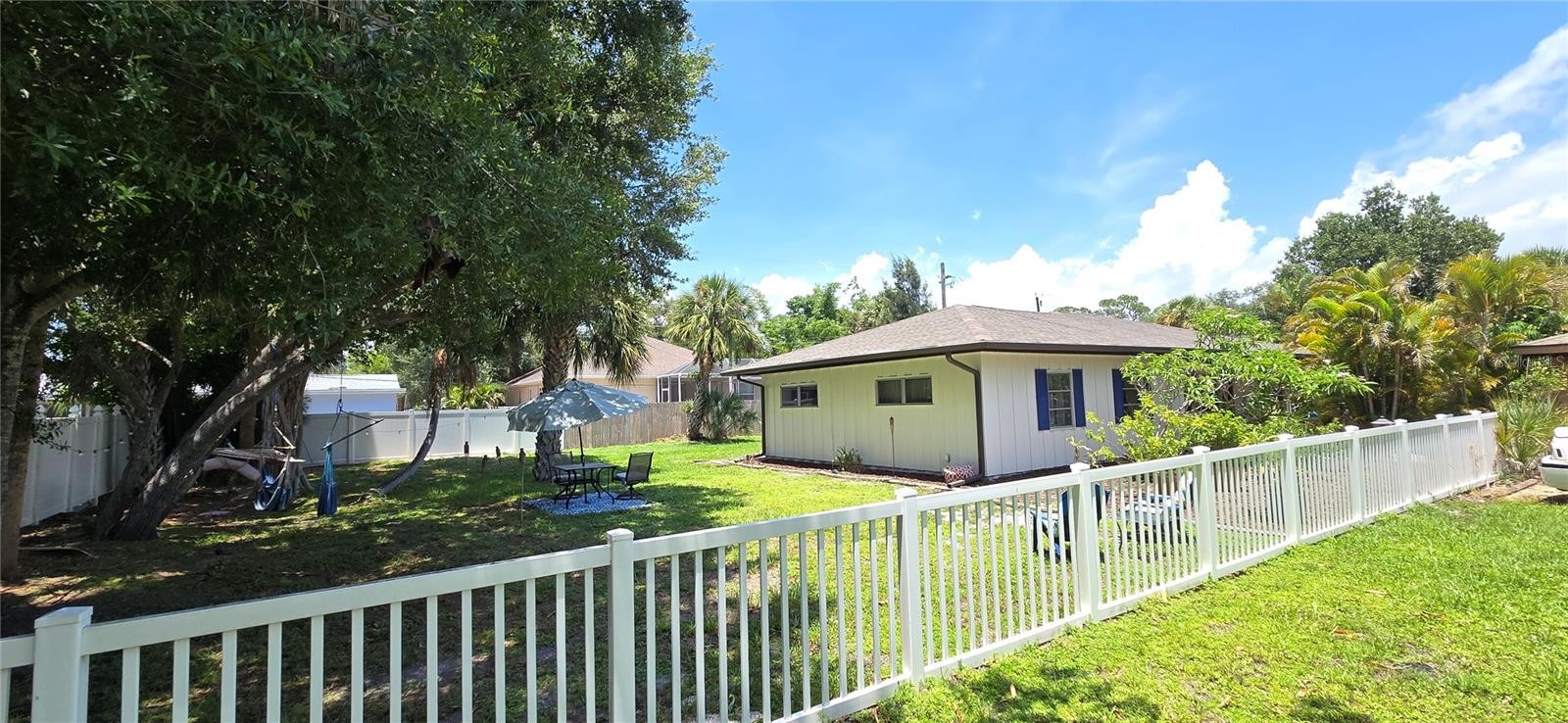 2301 KALIN LN