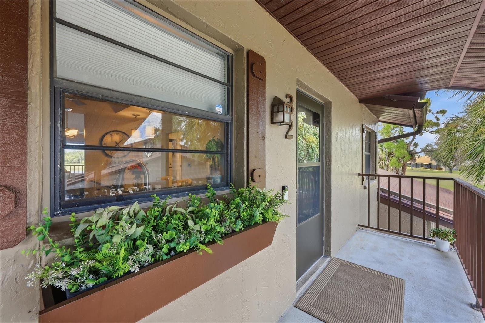 931 CAPRI ISLES BLVD #32