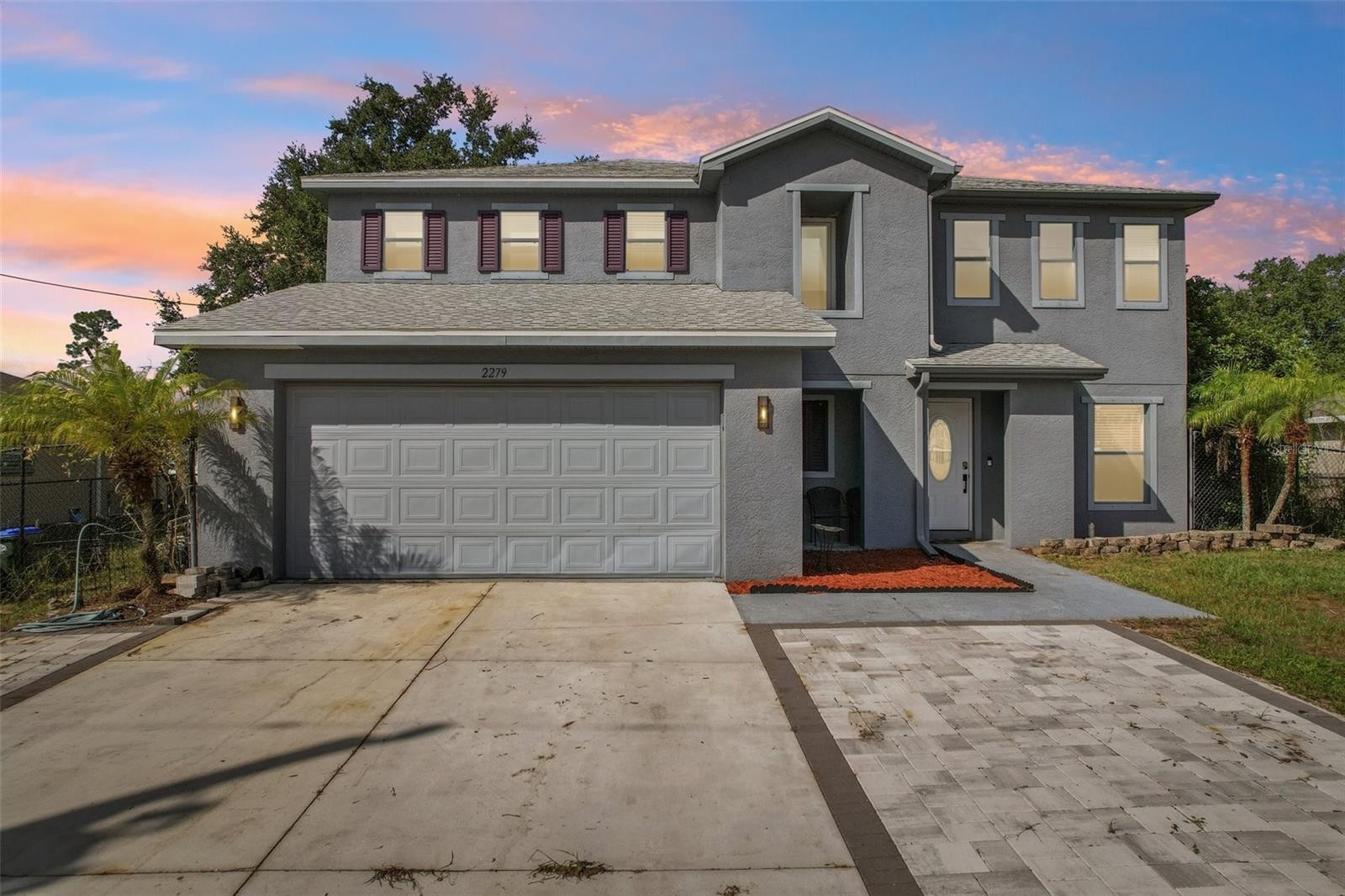 2279 MISTLETO LN