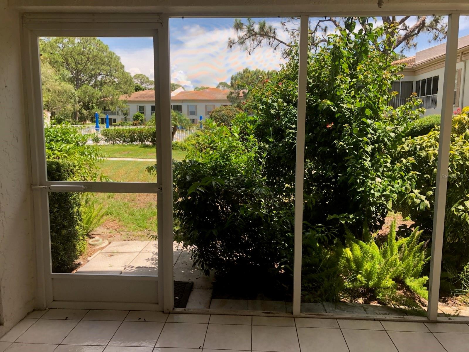 5226 MARSH FIELD LN #11