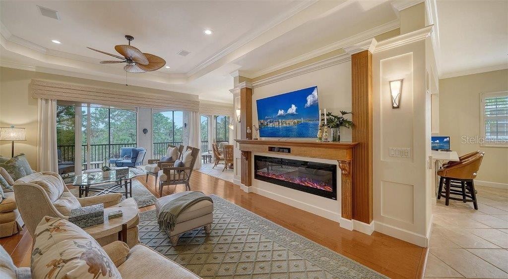 5208 PARISIENNE PL #202B33