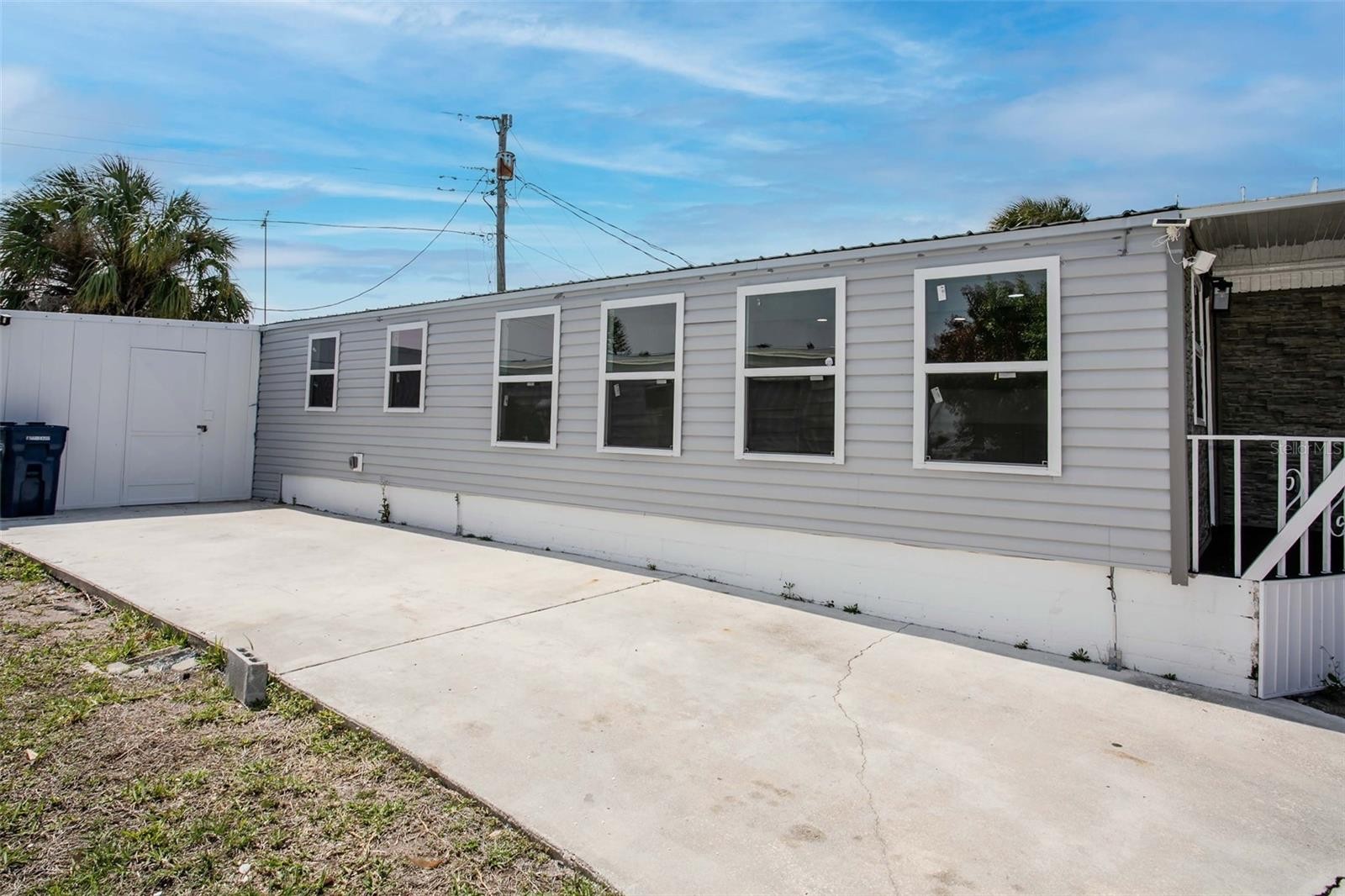 410 W 51ST AVENUE DR W