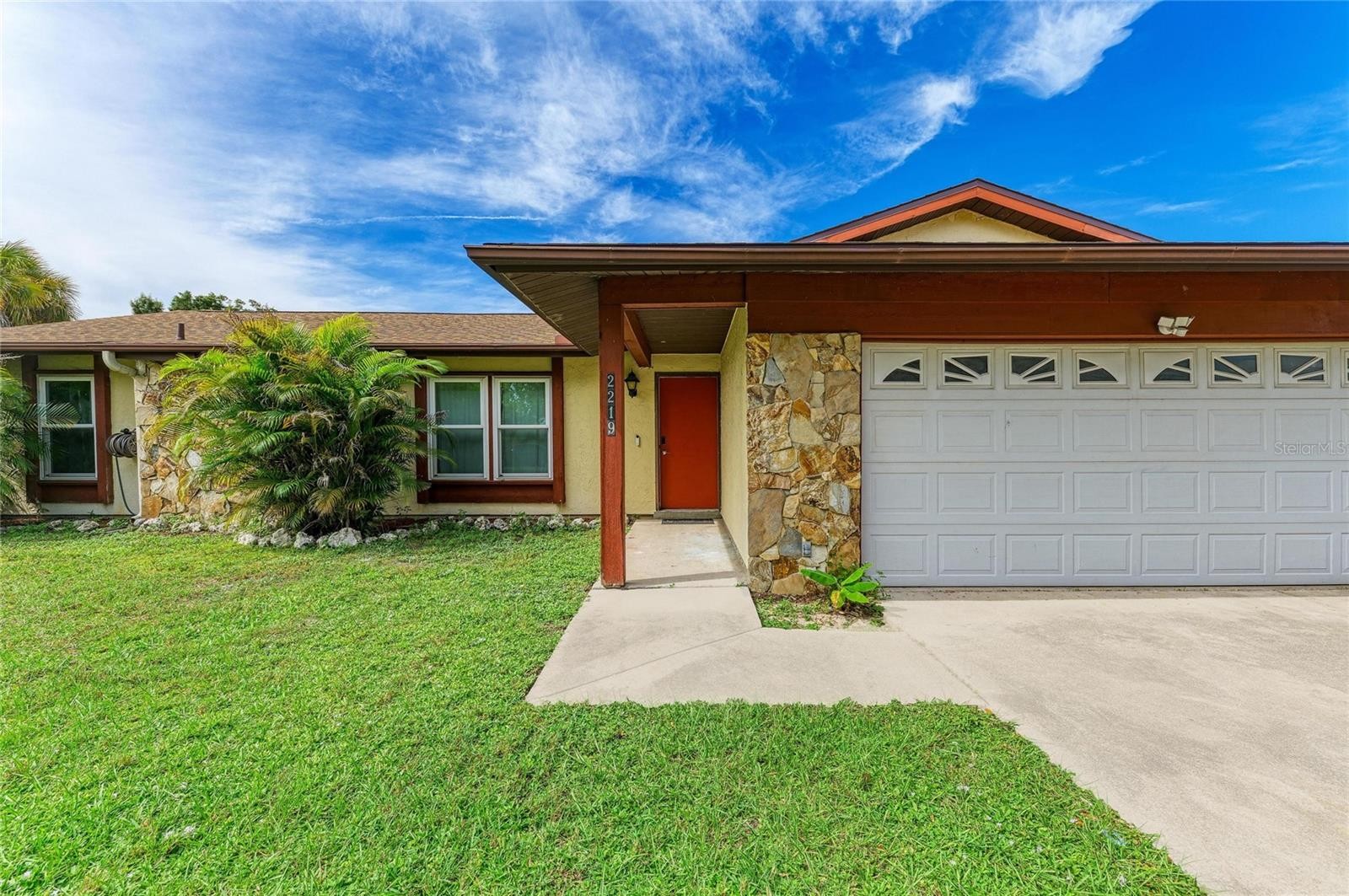 2219 LOCKWOOD MEADOWS CIR