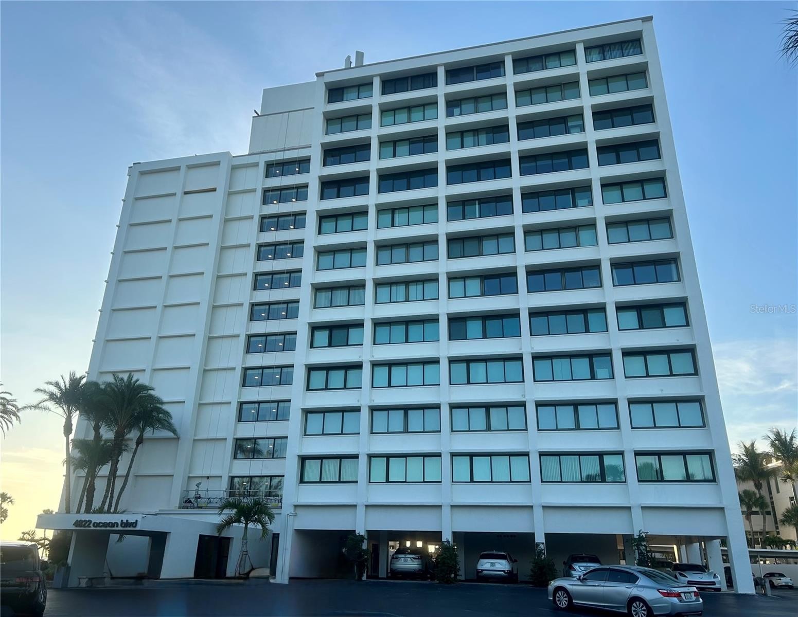 4822 OCEAN BLVD #3D