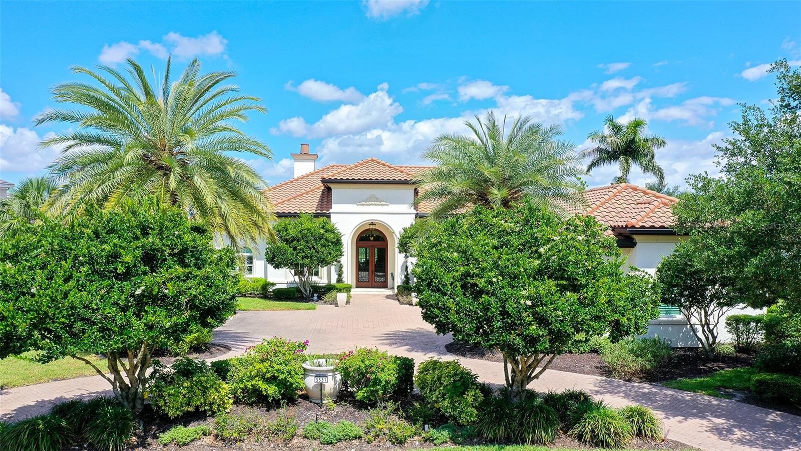 3331 FOUNDERS CLUB DR