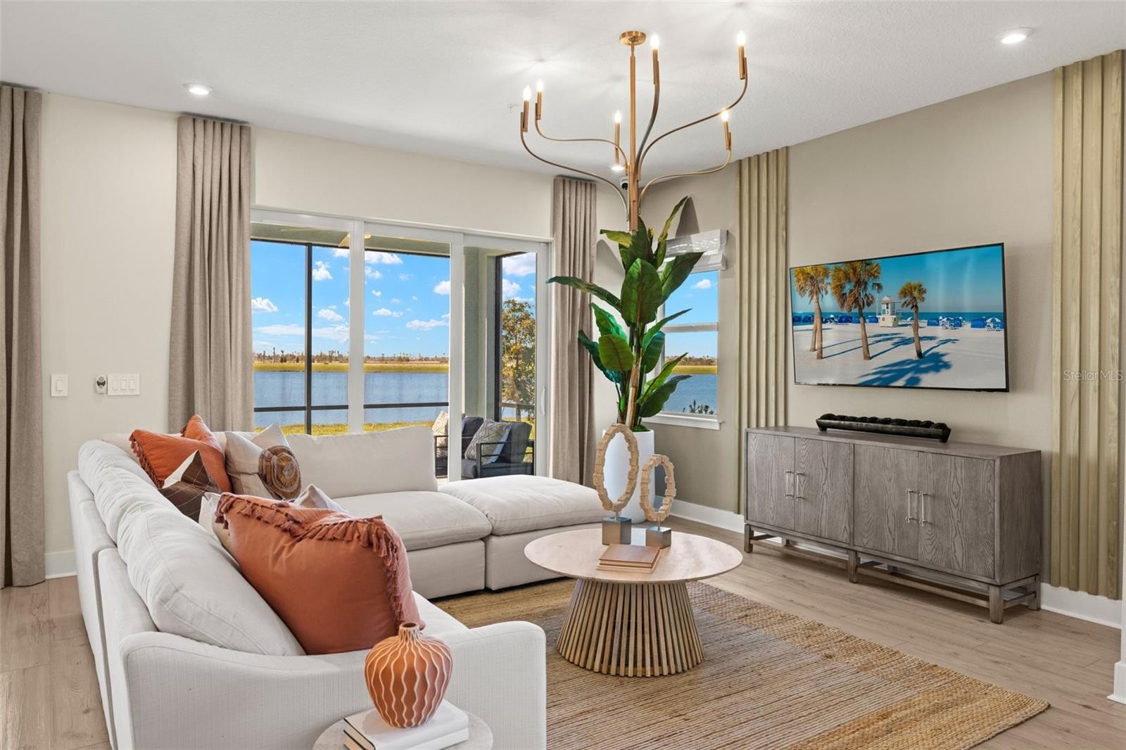 12807 JADE EMPRESS LOOP #101