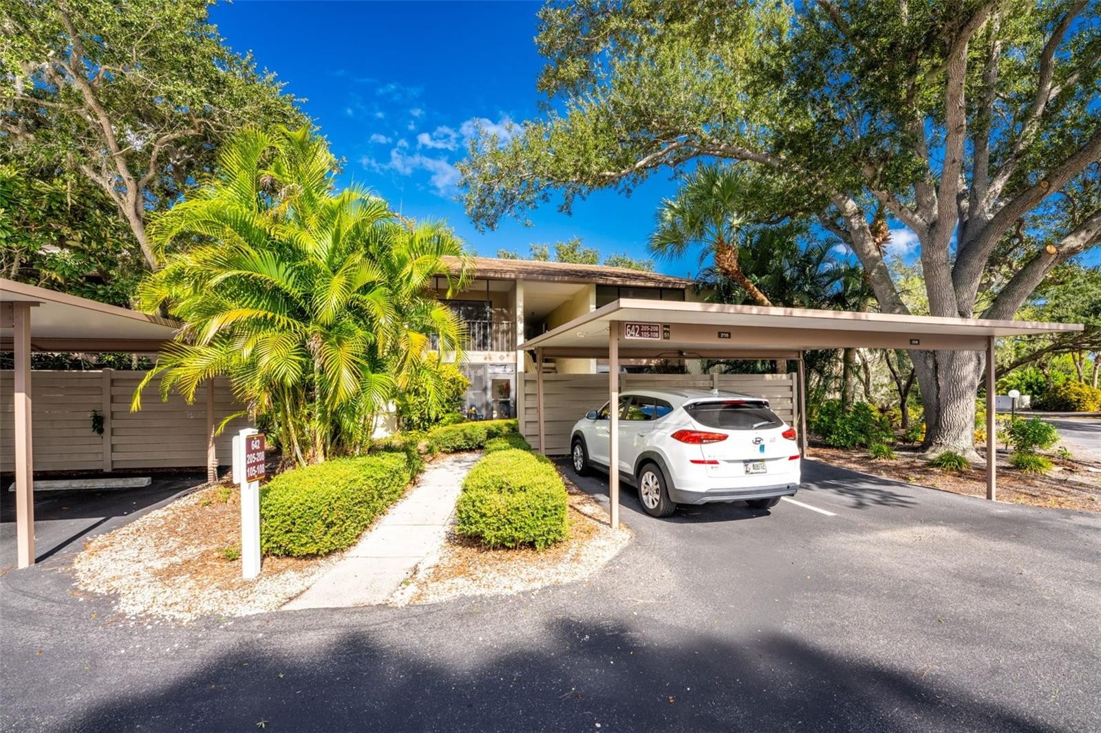 642 BIRD BAY DR E #205