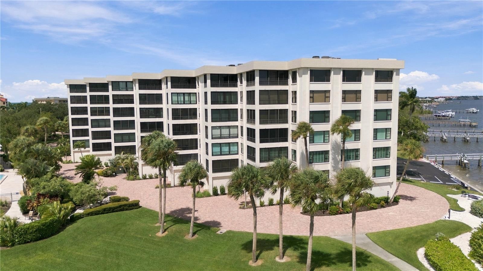 8701 MIDNIGHT PASS RD #304A
