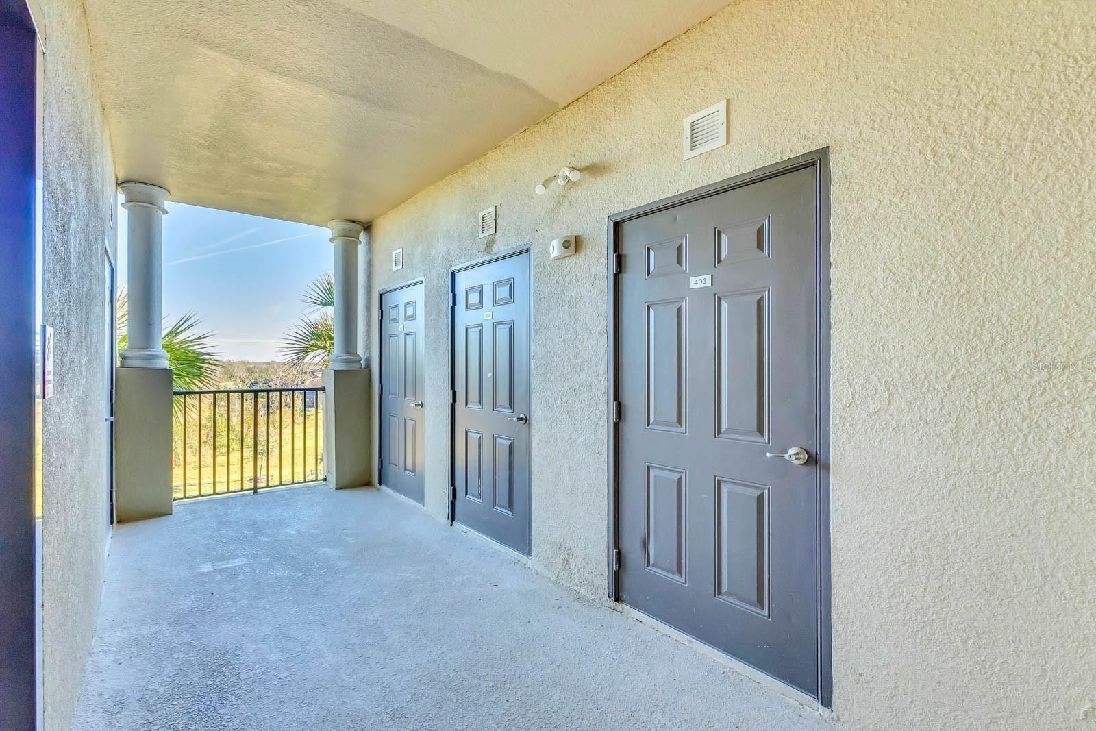 17510 GAWTHROP DR #404