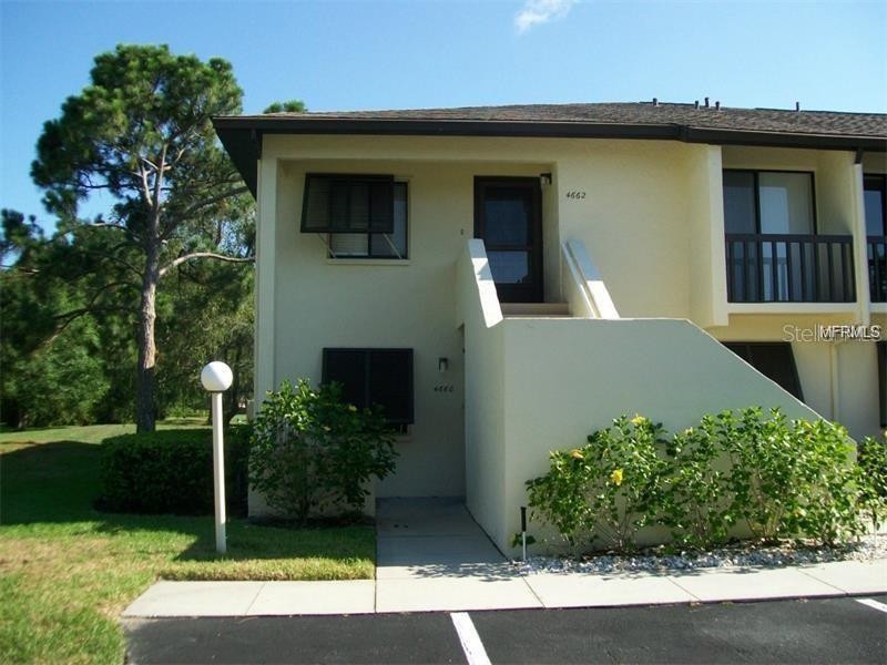 4660 Longwater #105 Sarasota Florida 34235