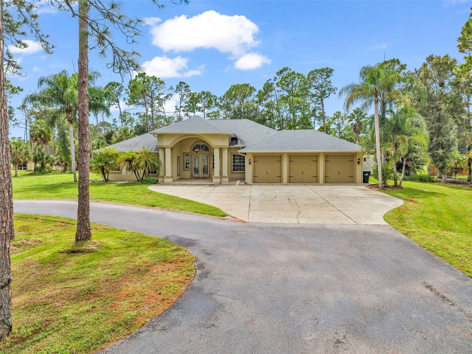 3605 TROPICAIRE BLVD