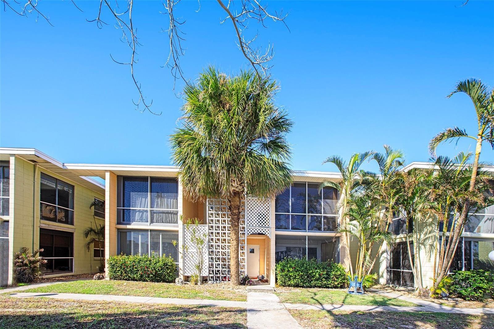 10215 MANATEE AVE W #7