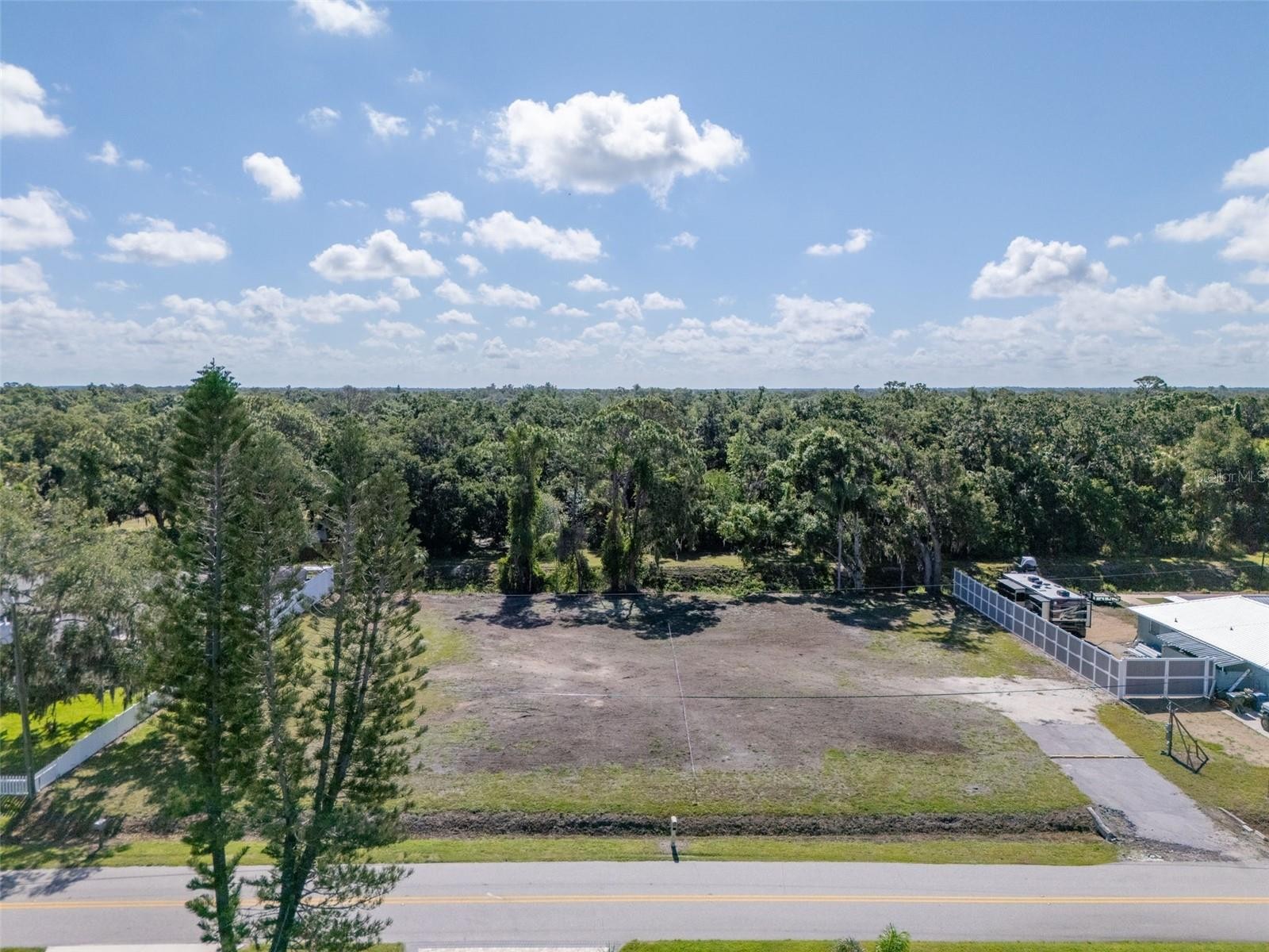 1941 E LEEWYNN DR