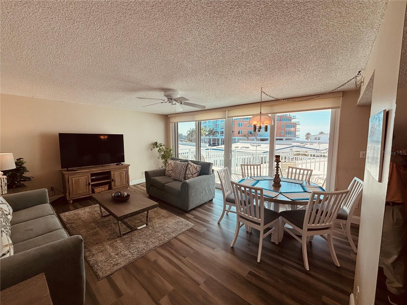 6518 MIDNIGHT PASS RD #209