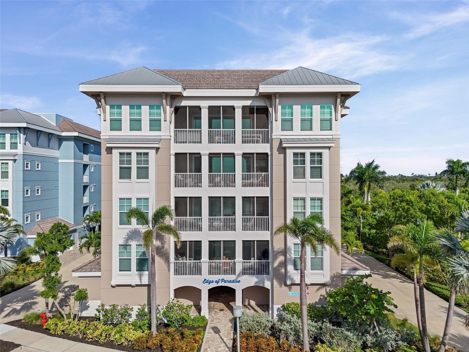 395 ARUBA CIR #203