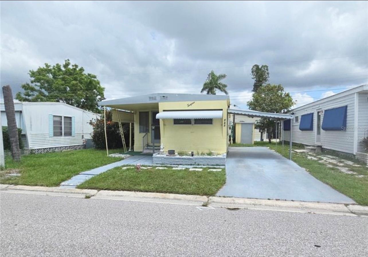 707 49TH AVENUE DR W