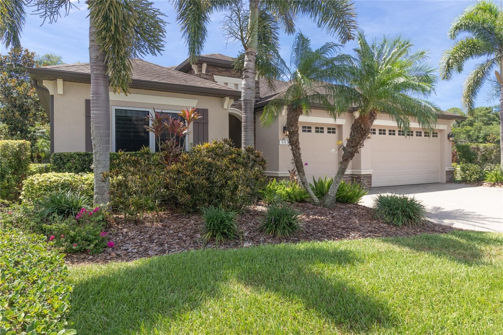 553 CHANTILLY TRL