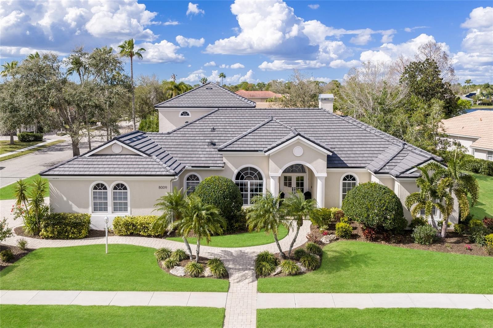 8009 ROYAL BIRKDALE CIR