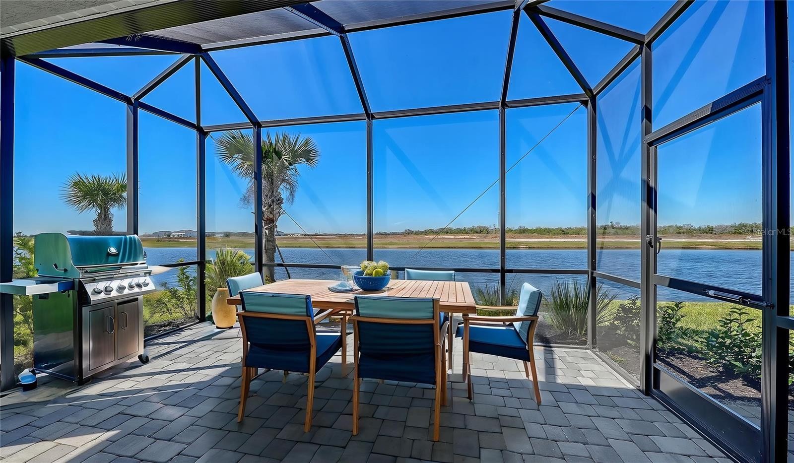 2118 SYLVESTER PALM LN