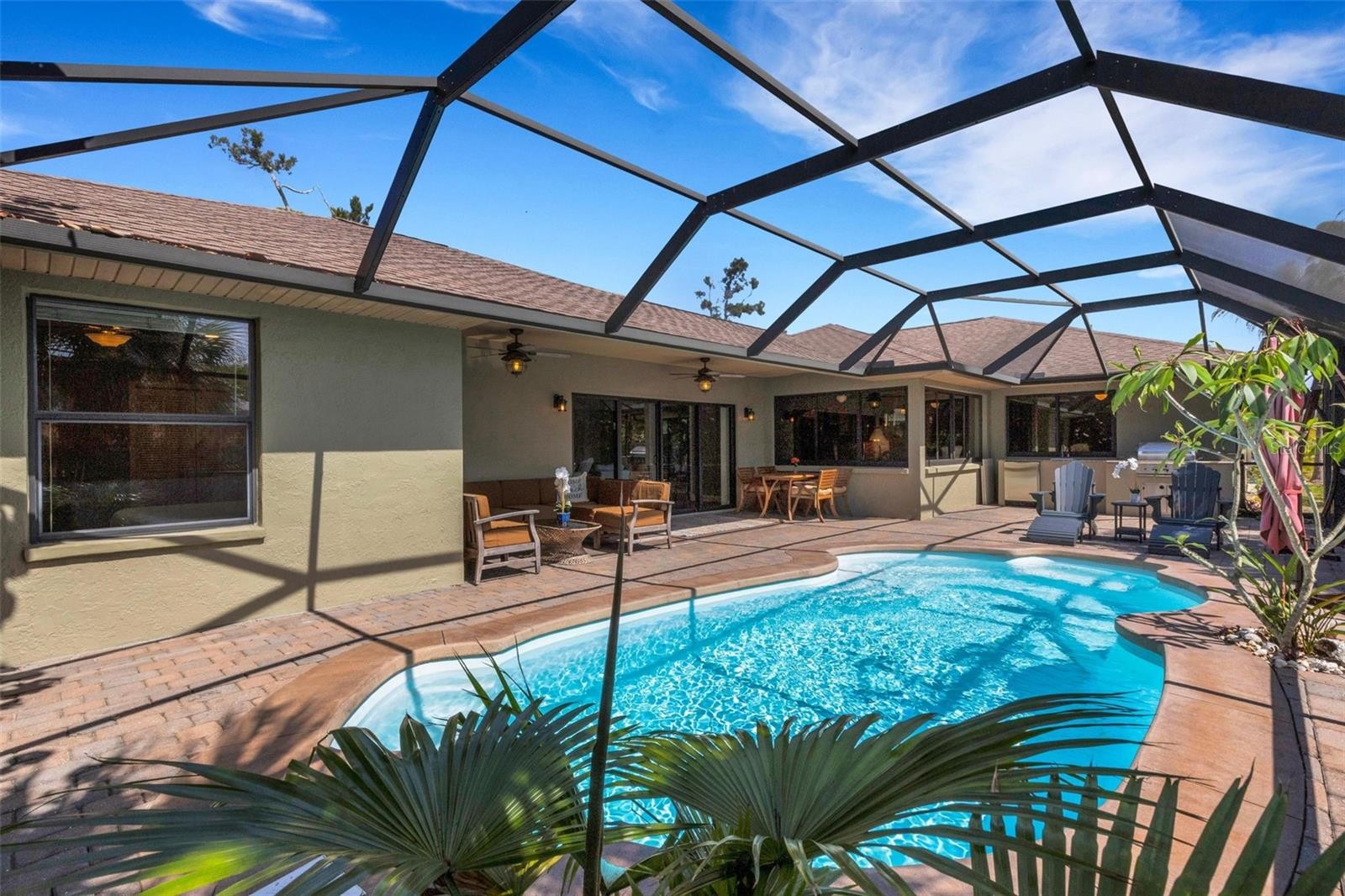 1357 LE PERA RD