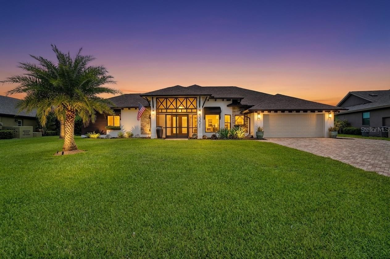 3301 LAKESIDE CIR