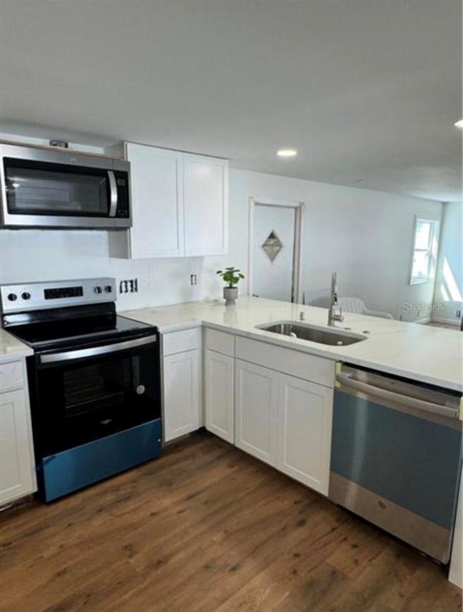 105 DEL RIO DR