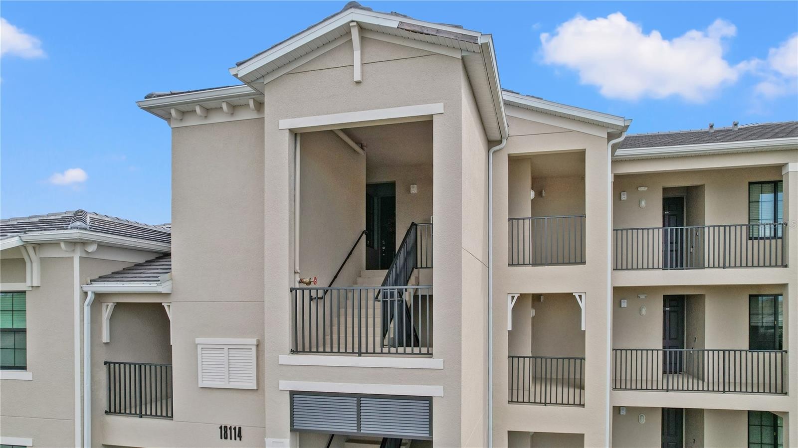 18114 GAWTHROP DR #402