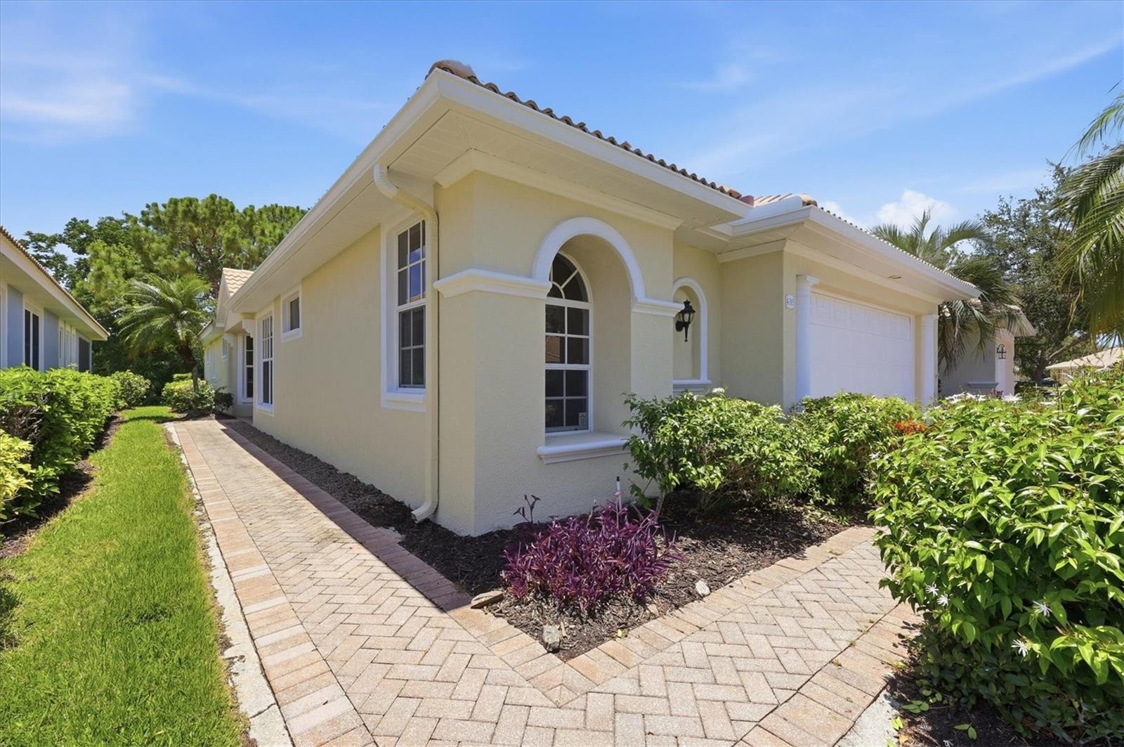 4315 REFLECTIONS PKWY