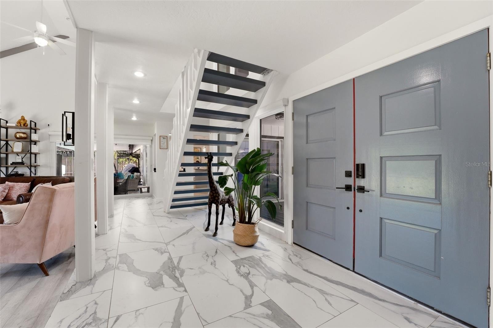765 SIESTA KEY CIR