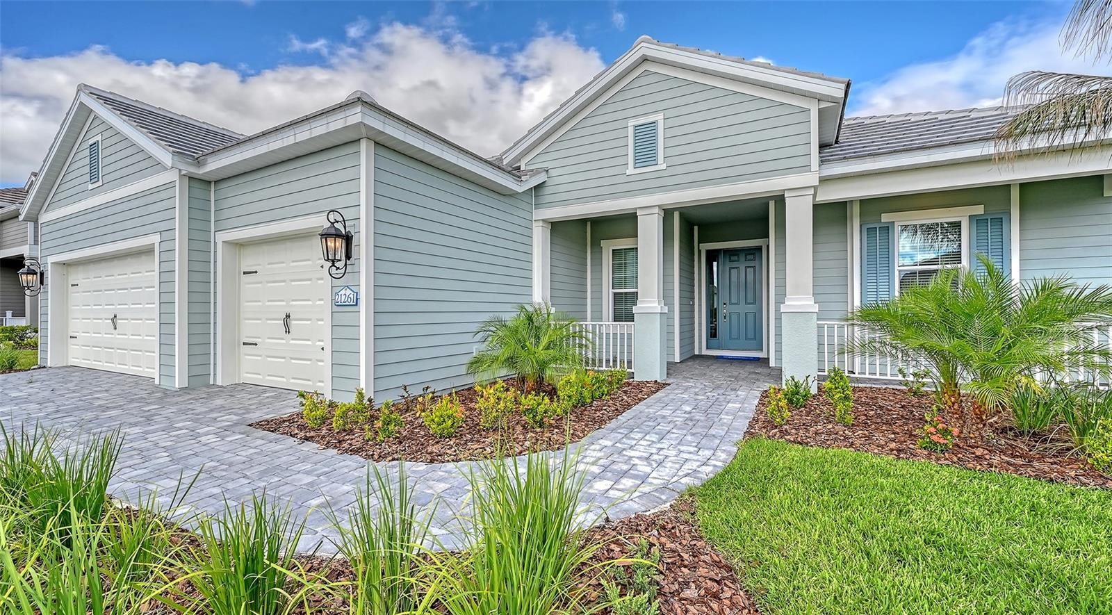 21261 HOLMES CIR