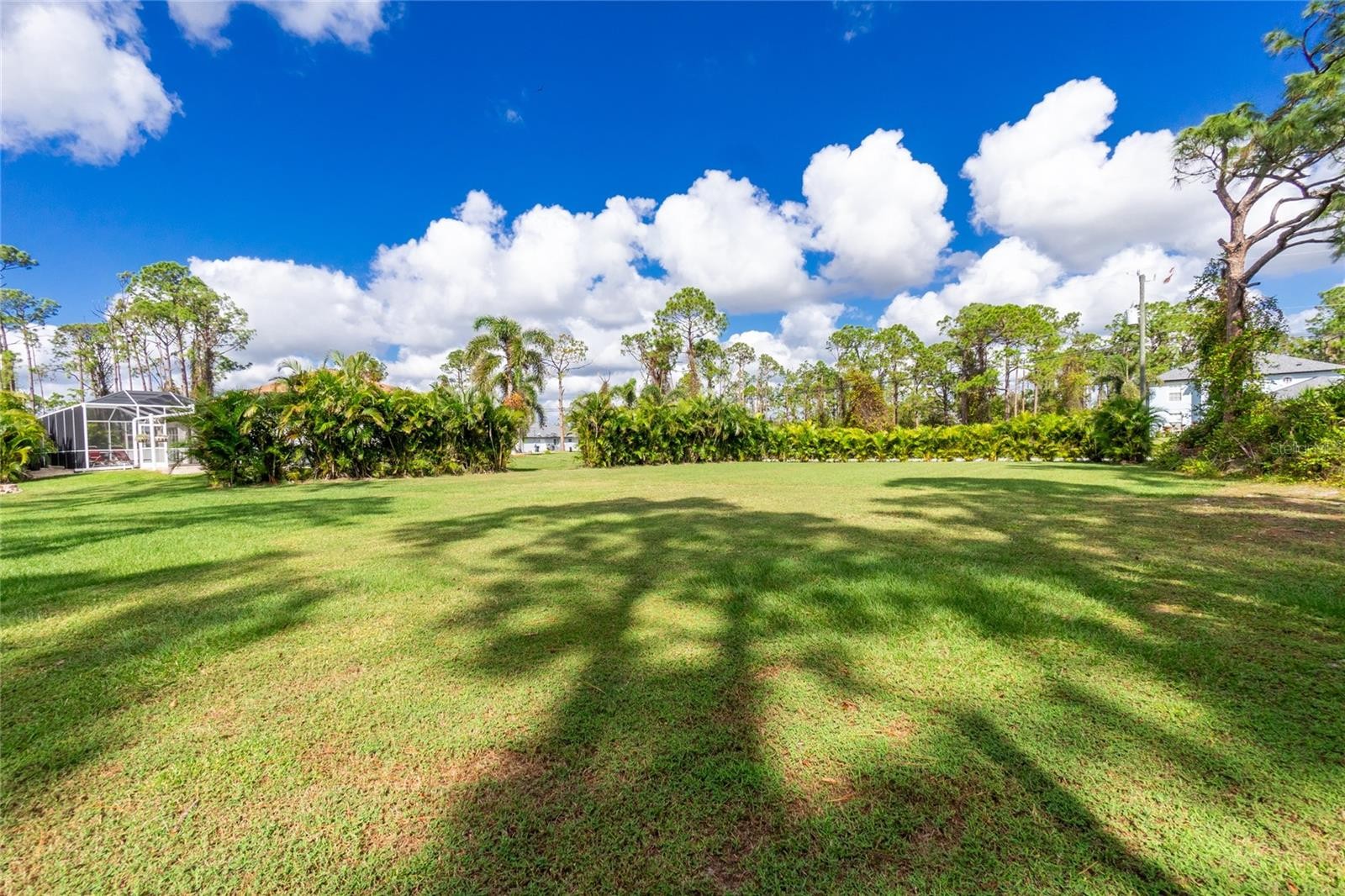 ROLLING RD & E HALLMARK BLVD